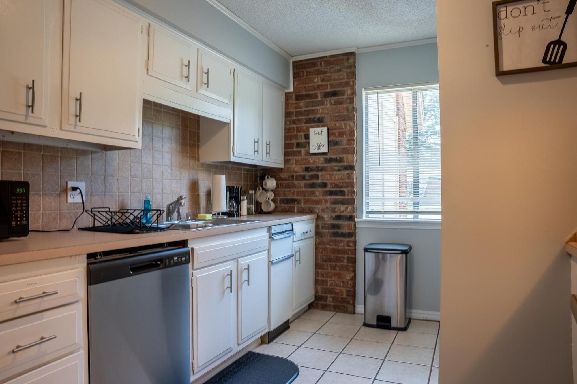Willow Way: Cozy Retreat Форт Смит Екстериор снимка