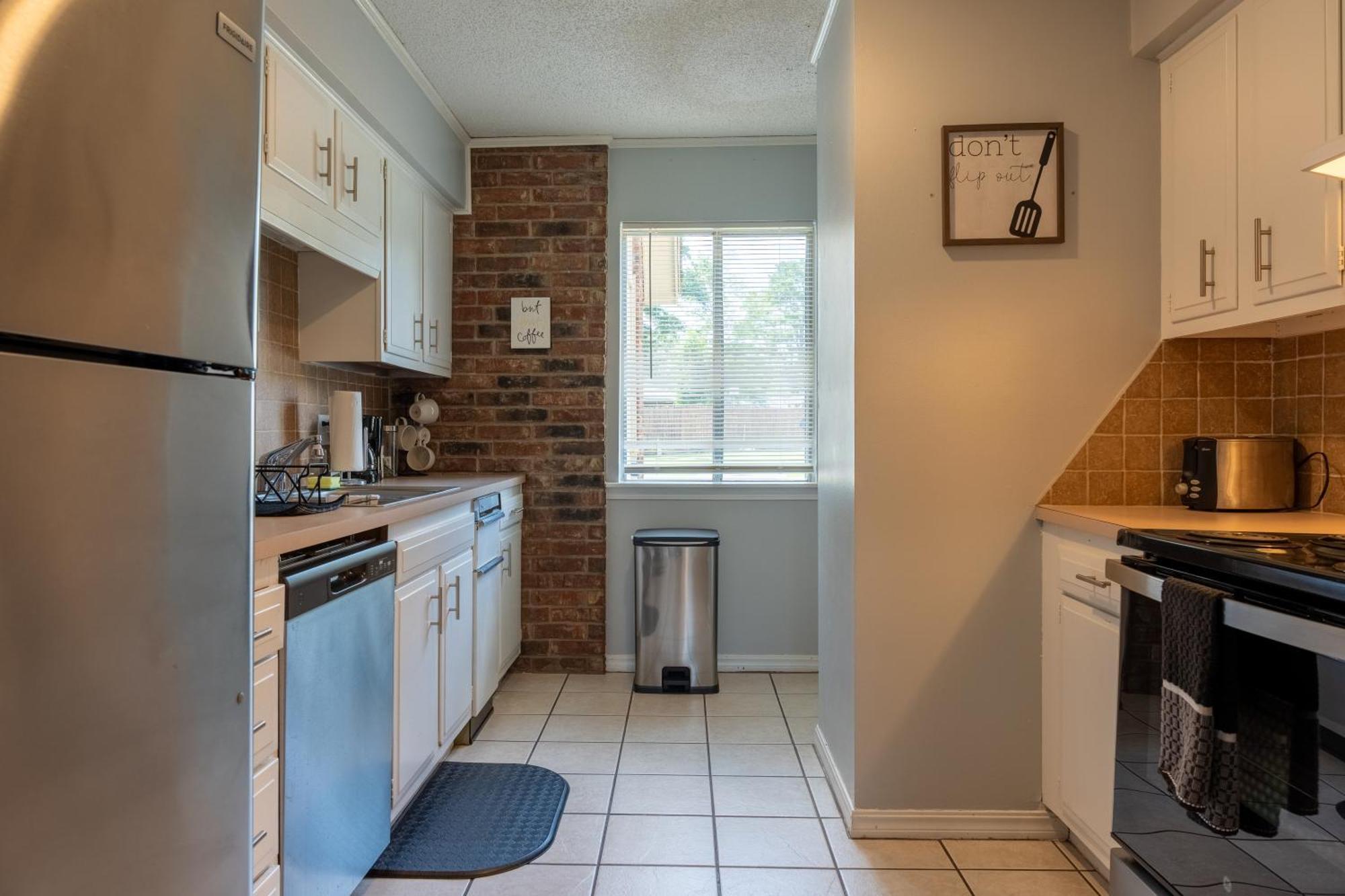 Willow Way: Cozy Retreat Форт Смит Екстериор снимка